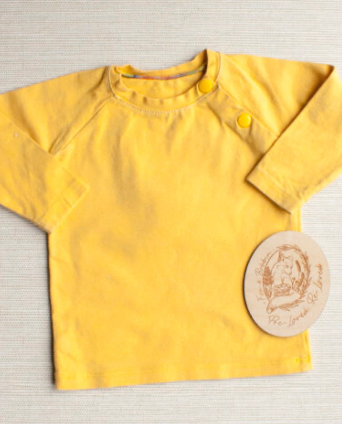 Long-sleeve Raglan t-shirt EUC - 3-6 months. Fox & Bobbin Preloved cloth friendly clothing