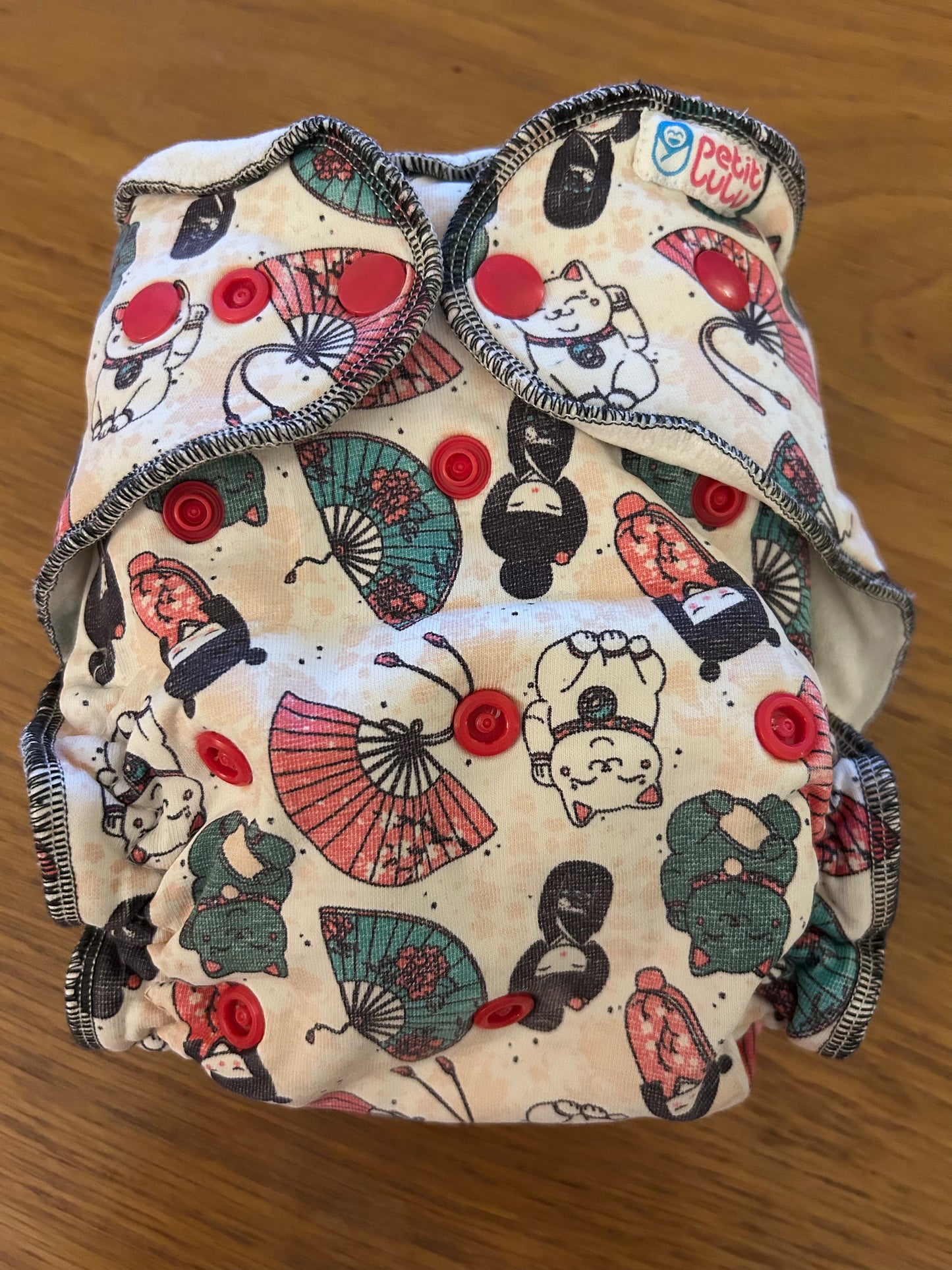 Petit Lulu fluffy organic fitted nappy - like new (089)