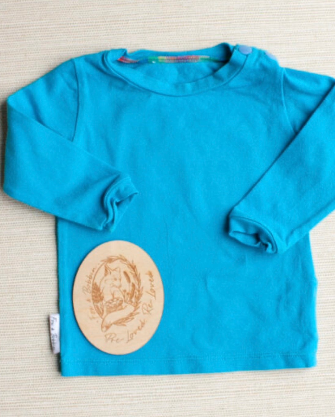 Long-sleeve Raglan t-shirt EUC - 3-6 months. Fox & Bobbin Preloved cloth friendly clothing