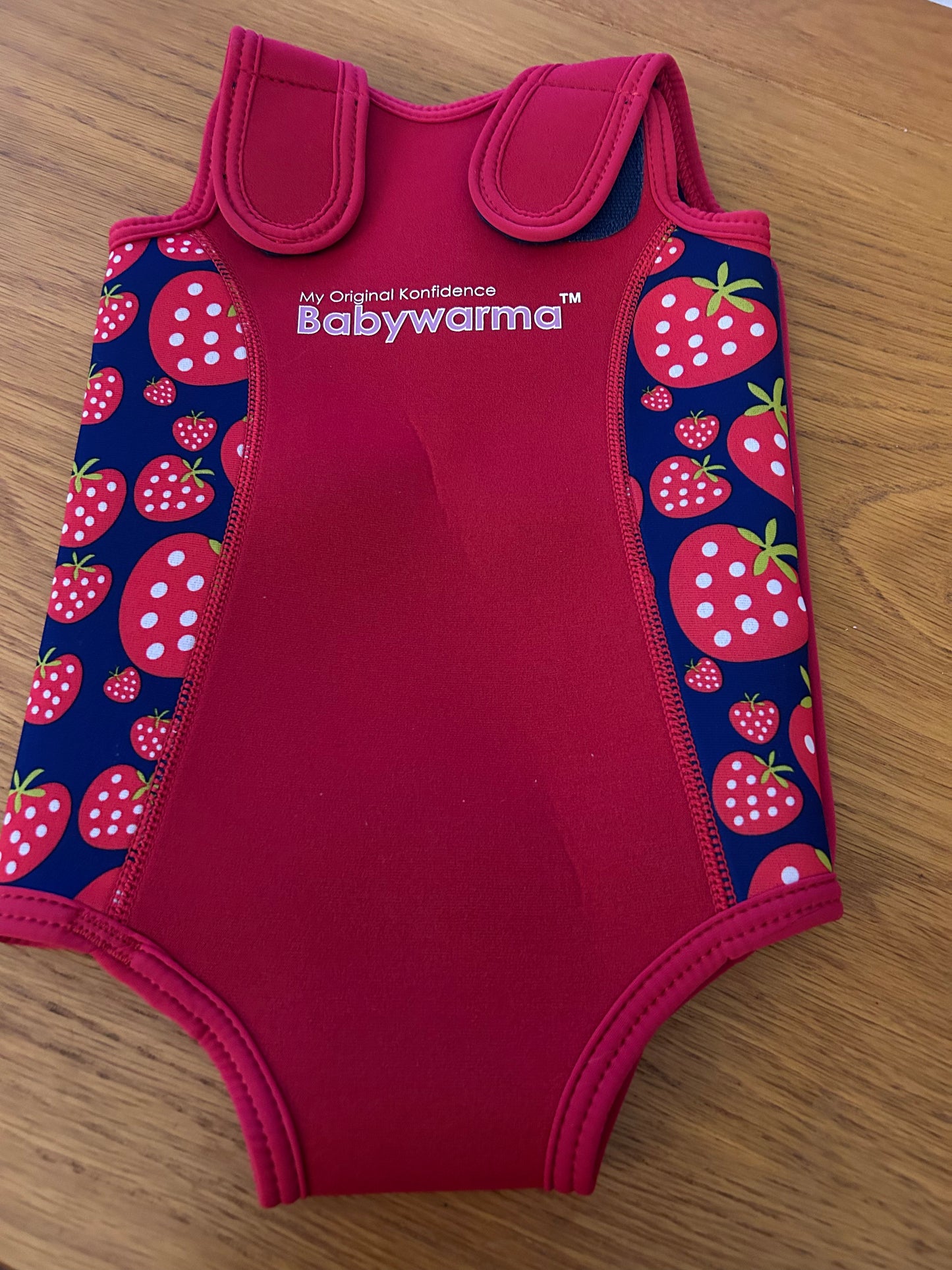 Konfidence Babywarma swimsuit (003)