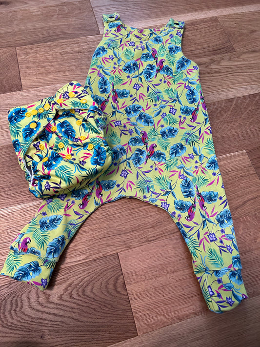 Matching handmade item and nappy - Green cheeks Pollywood romper and pocket nappy (match; 003)