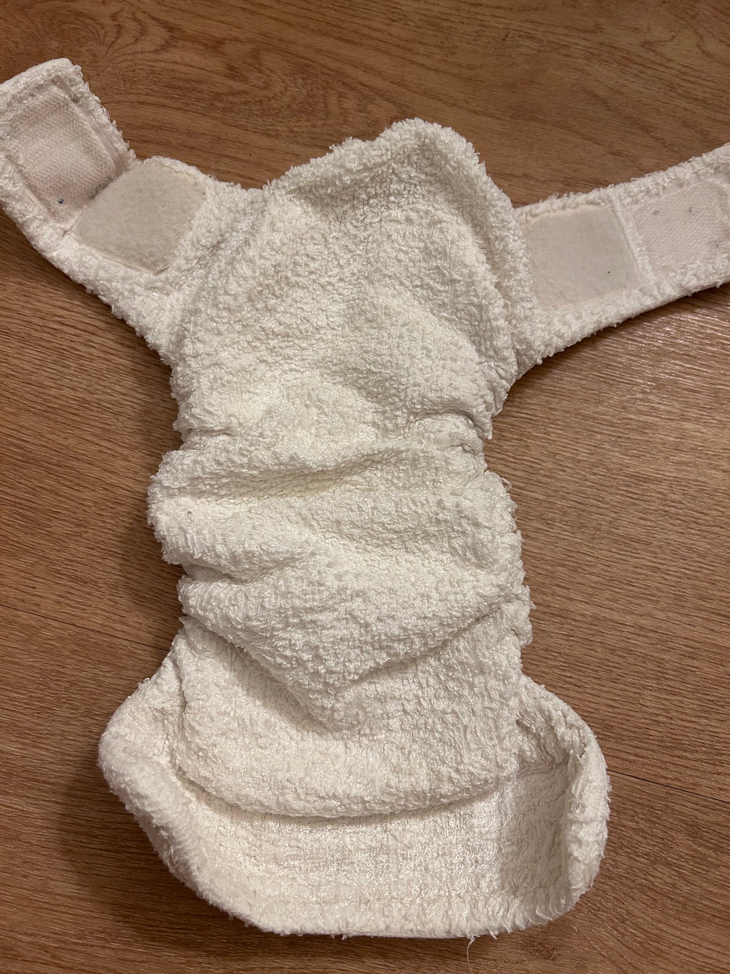 Little Lamb bamboo size one / newborn fitted nappy (067)