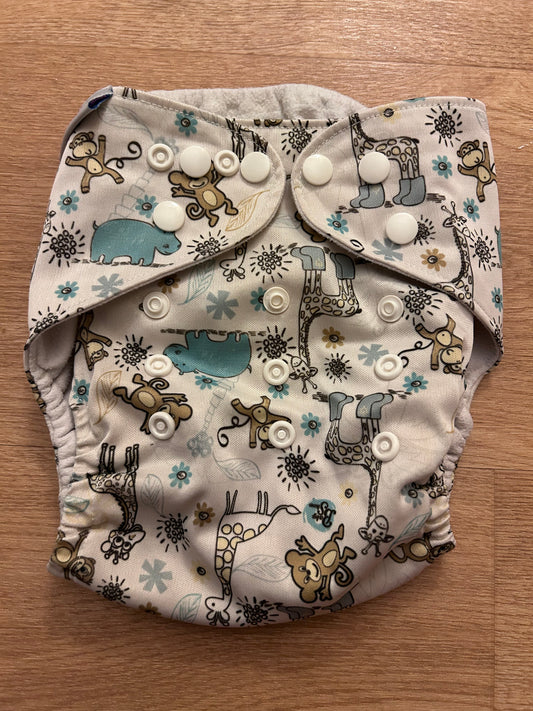 Juicy Bumbles Pocket nappy (078; unbranded)