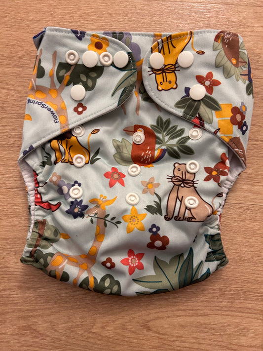 Juicy Bumbles Pocket nappy (078; unbranded)