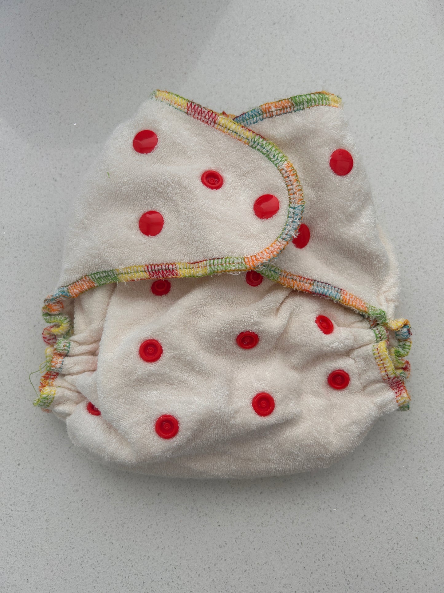 Like new - Alva fitted nappy (100)