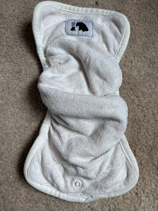 Bear Bott bamboo nappy insert (looks new; 003)
