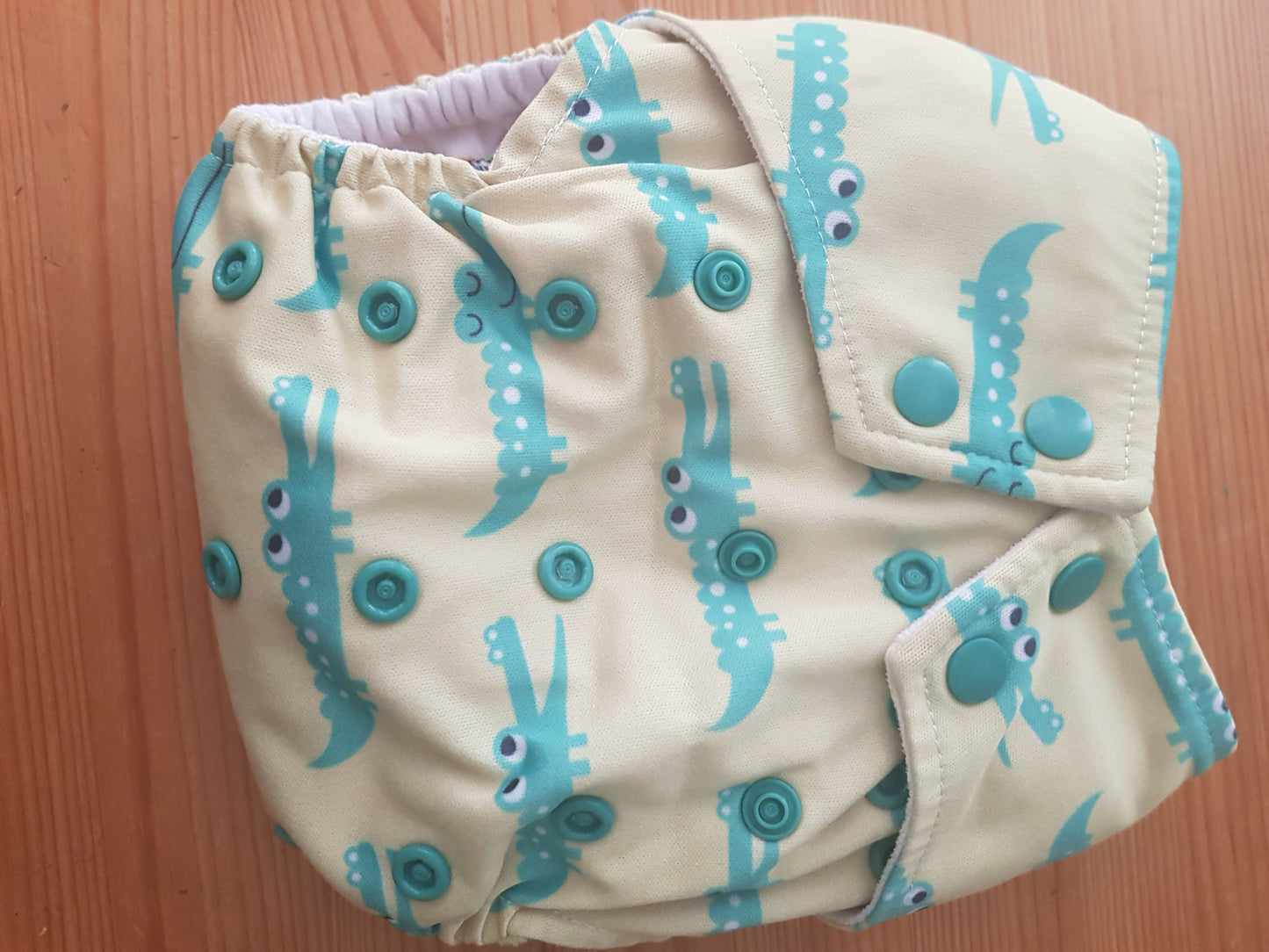 bells bumz pocket nappy with original insert and extra insert