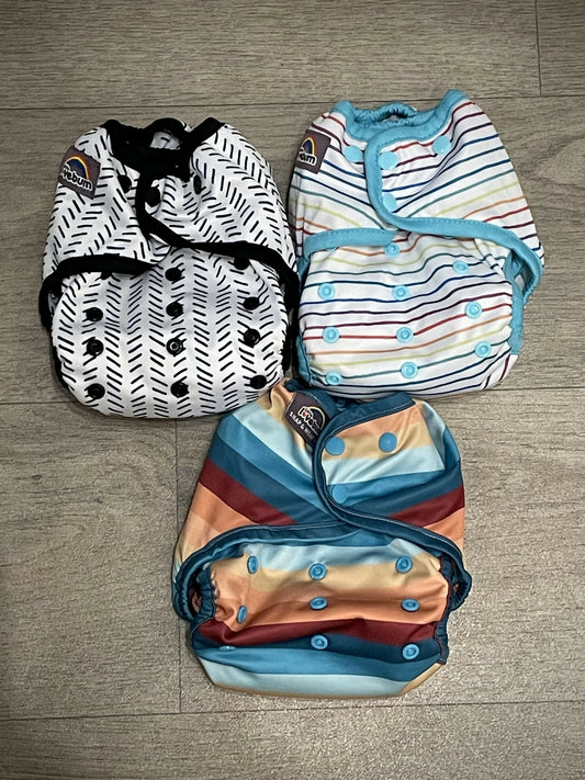 3 x Little Lovebum “Snap & Wrap” nappies (including Little Lovebum trifolds) - EUC