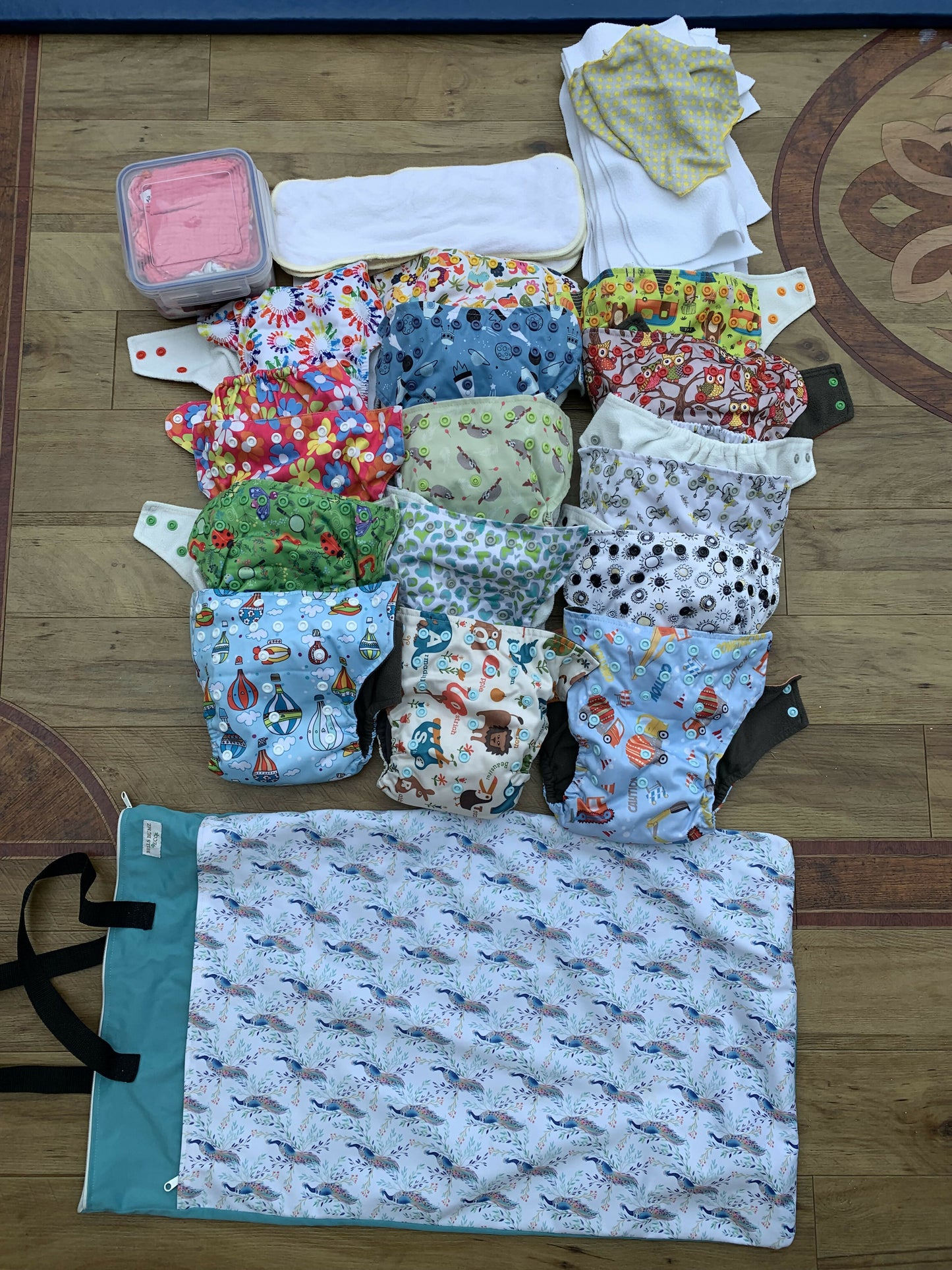 Cloth nappy starter/stash x14 nappies