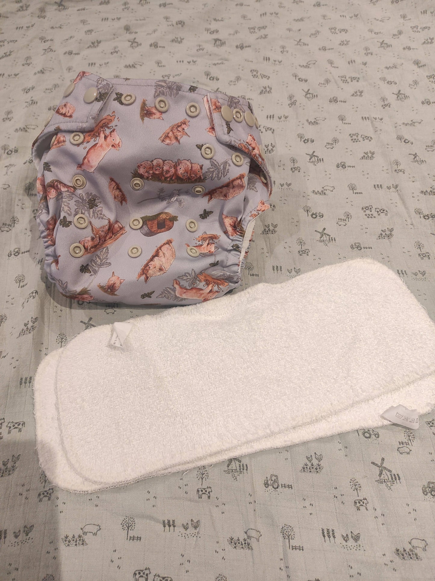 Pigs pocket nappy with two inserts