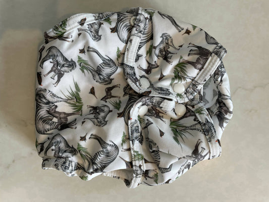 Little lamb sized pocket nappy (size2)